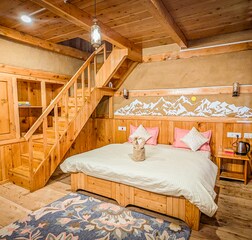 Duplex Family Room with Balcony