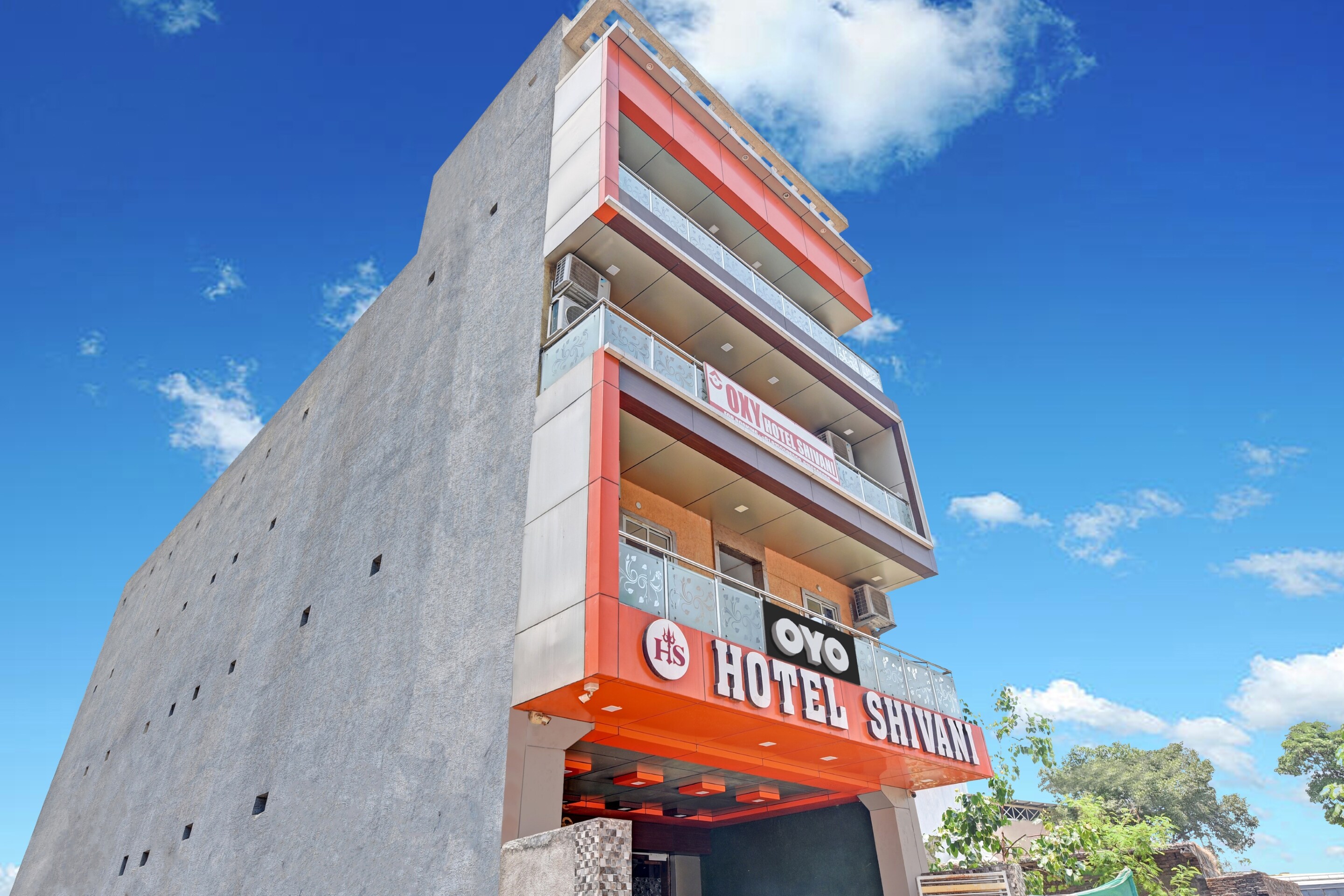 Hotel O OXY SHIVANI RESIDENCY - Tap to explore photos