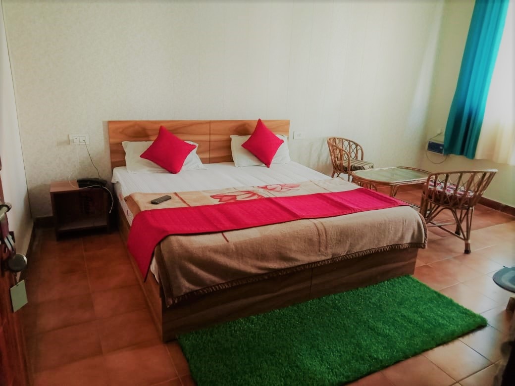 Hotel Vedant - Tap to explore photos