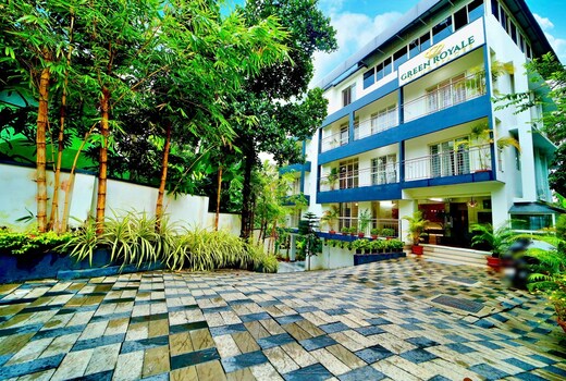 Green Royale Living Spaces - Luxury Serviced Apartments Trivandrum City