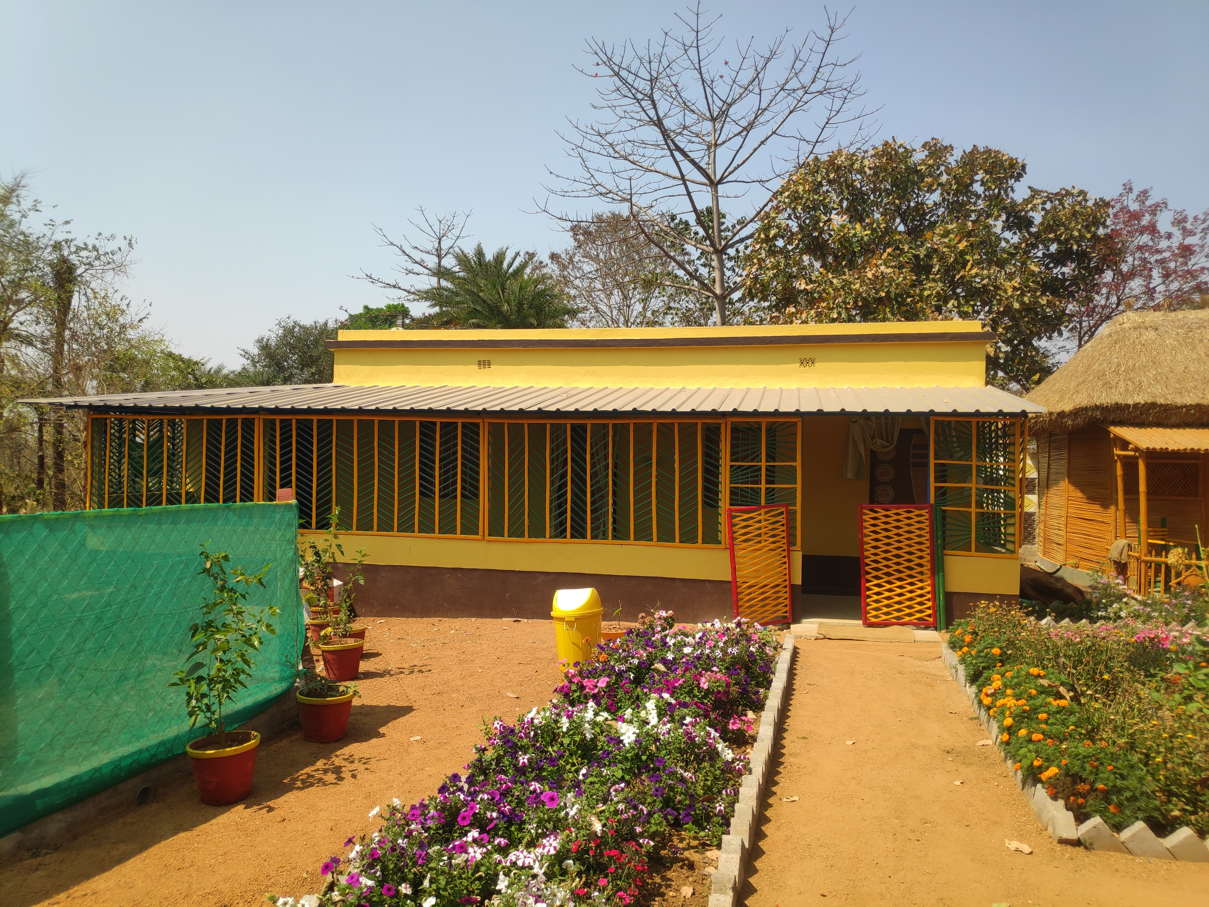 Bagan Bilas Homestay - Tap to explore photos