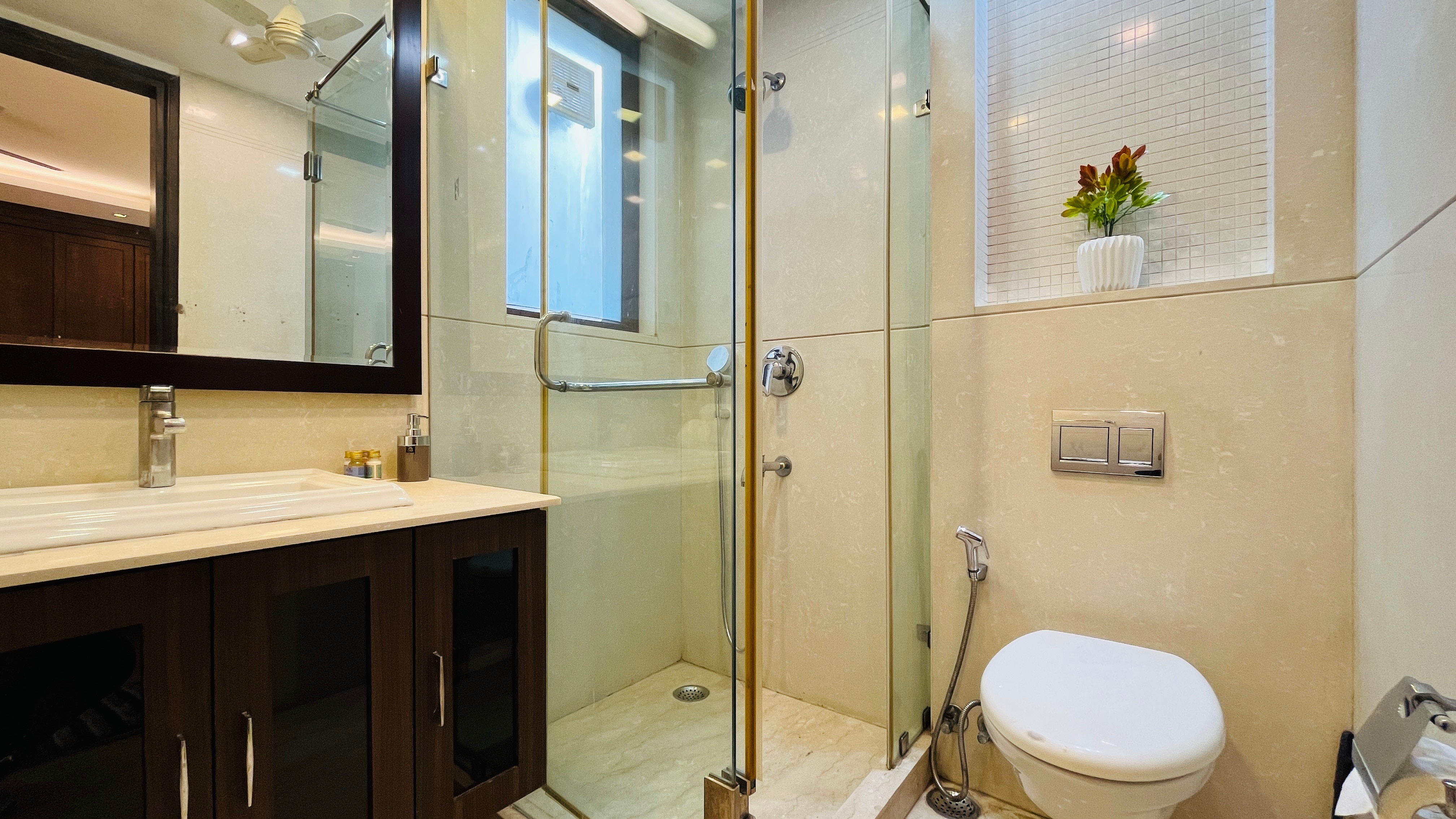 Olive Serviced Apartments Safdarjung Enclave SJE - Tap to explore photos