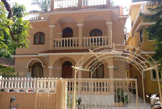 Lumina's Residence - Non A/C Rooms