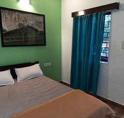 double bed room