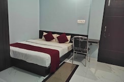 Hotel O Home Aditya Inn Suits Homestay, Ayodhya