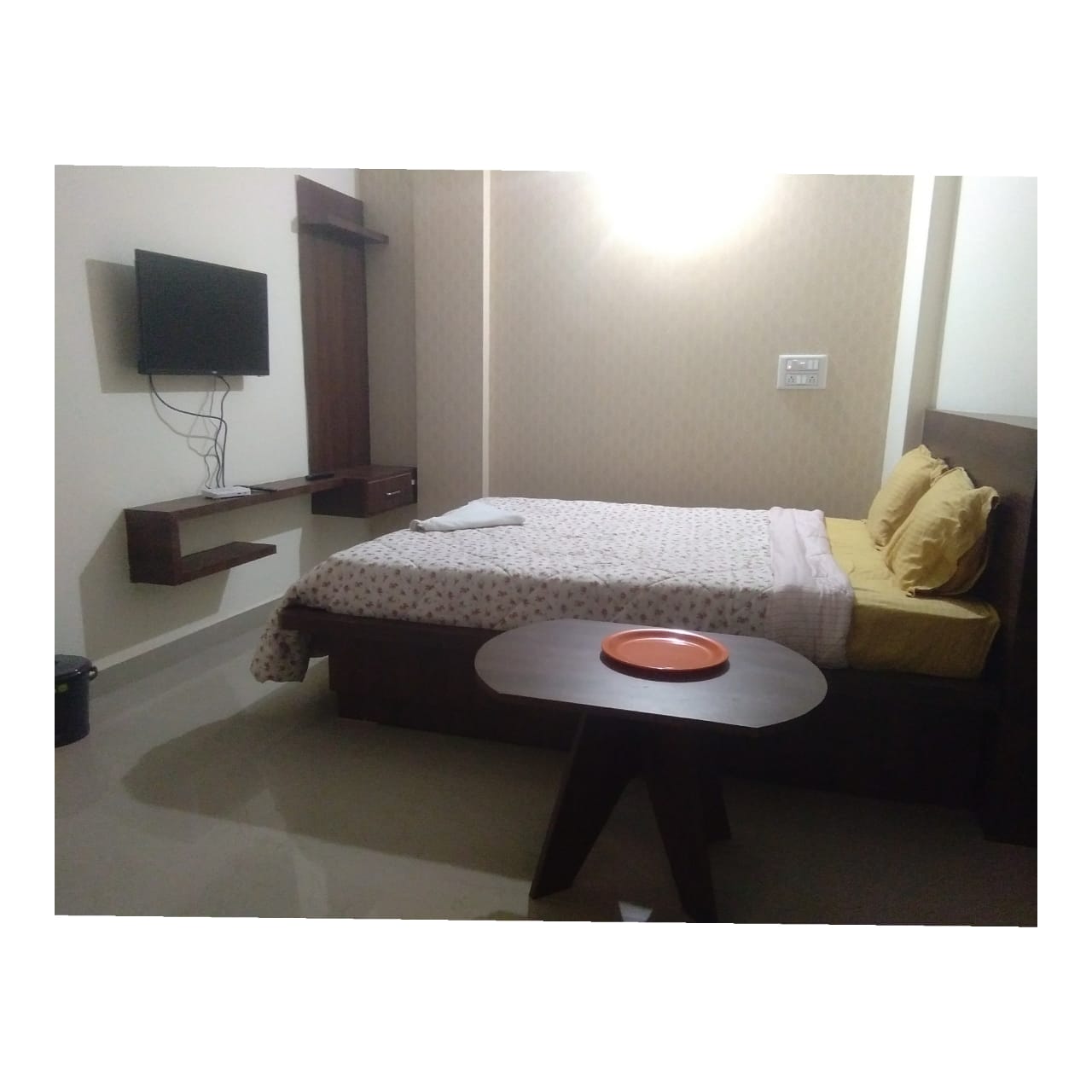 RM Regency - Tap to explore photos