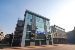 FabHotel Ramhan - Nr. Patel Nagar Metro, Delhi