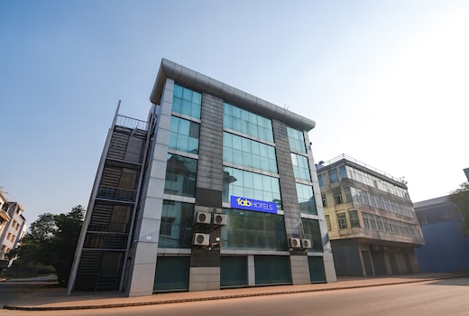 FabHotel Ramhan - Nr. Patel Nagar Metro