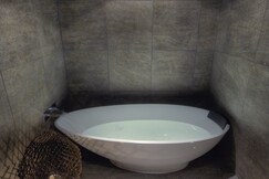 Kimpton BLYTHSWOOD SQUARE HOTEL, an IHG hotel, Glasgow