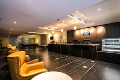 Days Hotel & Suites by Wyndham KL (Chan Sow Lin MRT/LRT), Kuala Lumpur