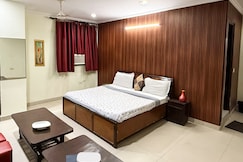 HOTEL J JOY, Delhi
