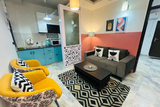 ZzPeach | Airport | metro | Dwarka | 1bhk