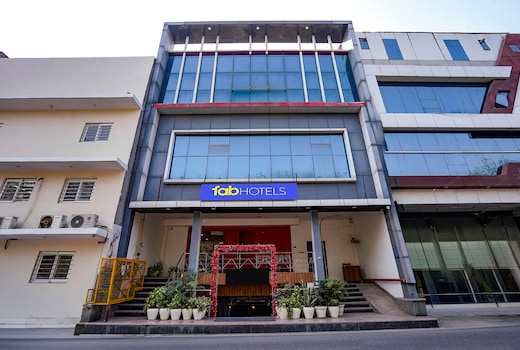FabHotel MVR