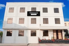 Townhouse Jodhpur Cantt Railway Junction Formerly Nirmala Palace, Jodhpur