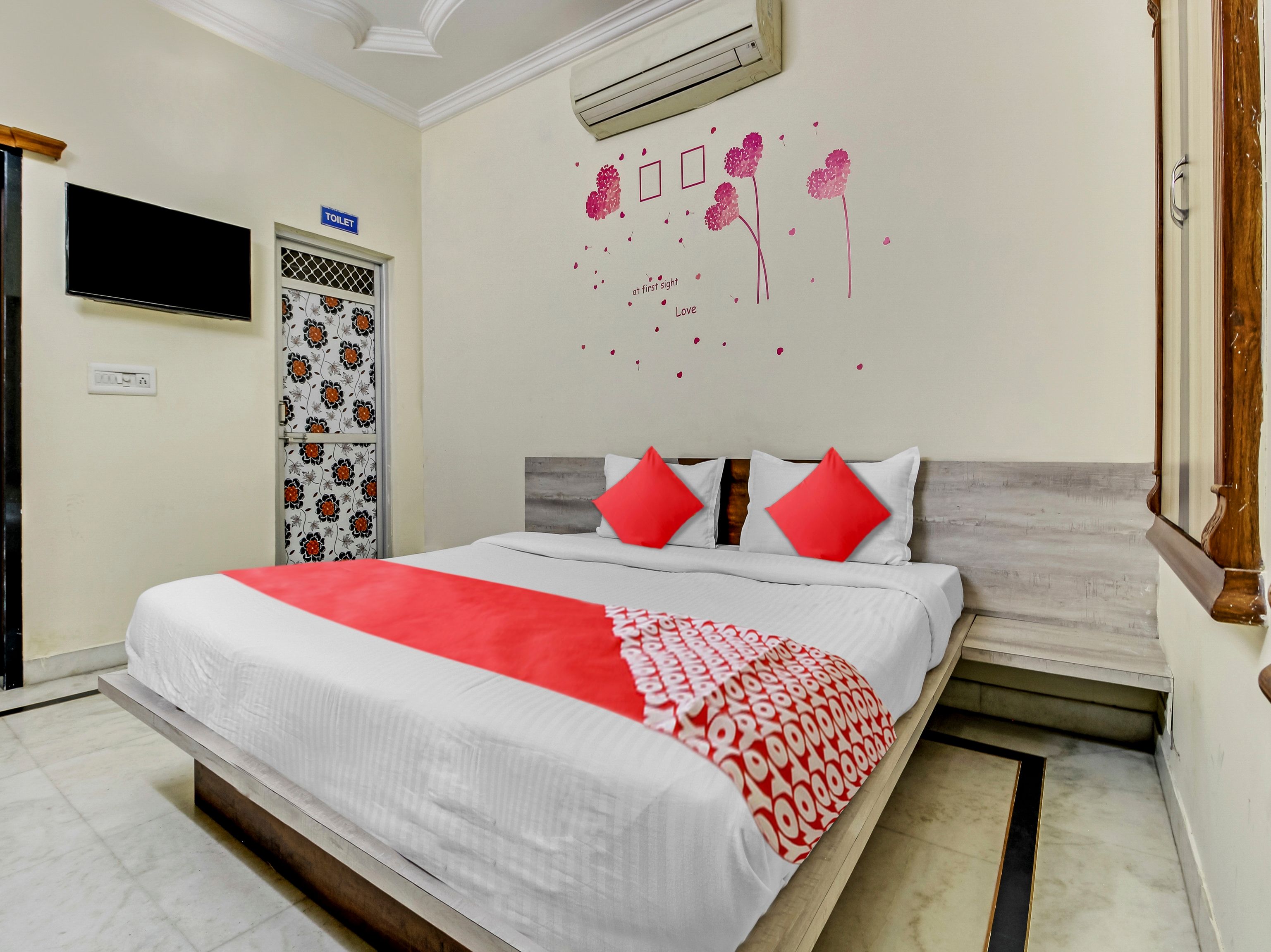 SRB HERITAGE HOTEL - Tap to explore photos