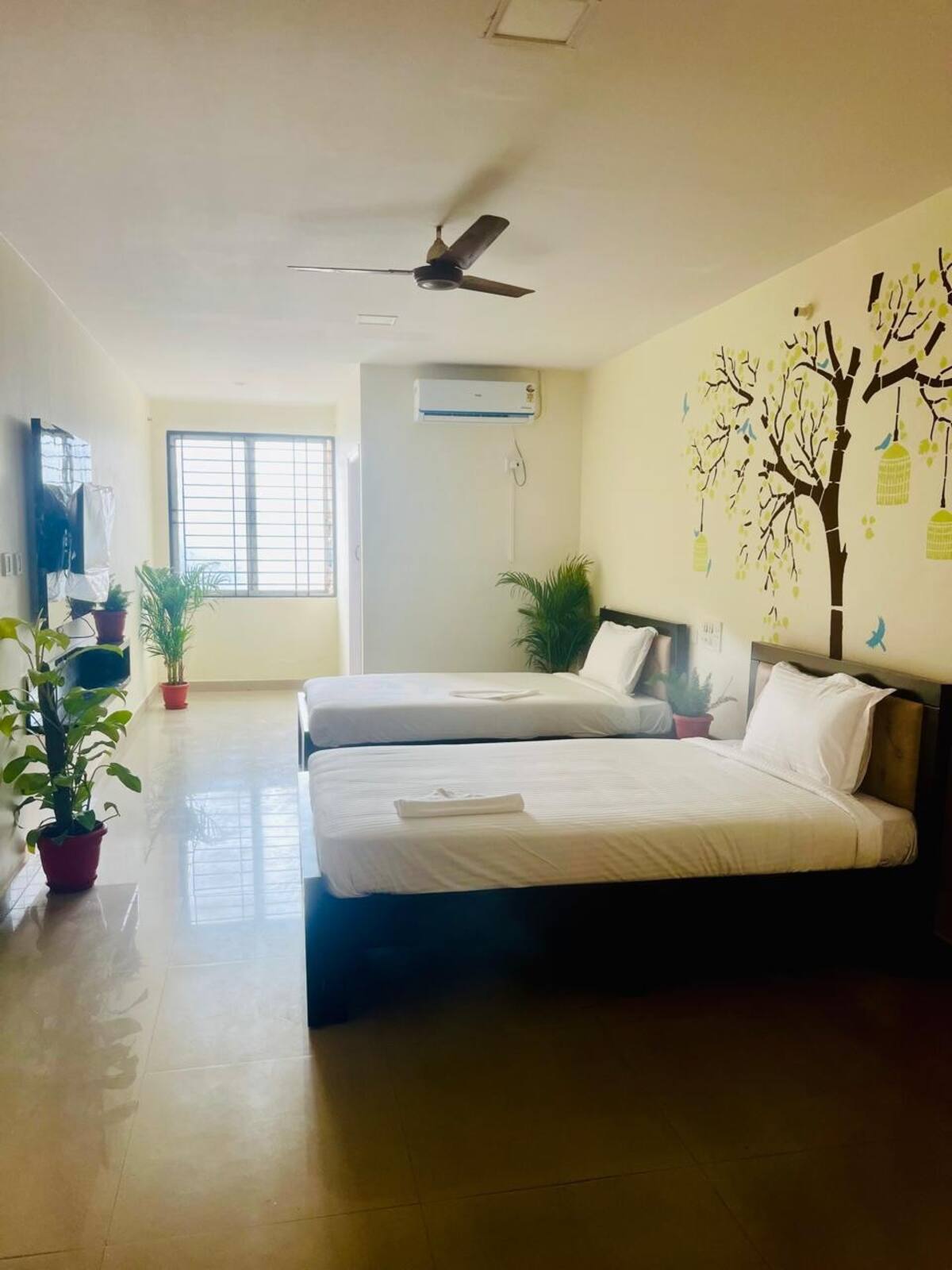 Keerthi Service Apartment and Suites - Tap to explore photos