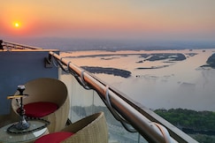 Studio In The Clouds ,42nd Floor, City & River viu, Noida