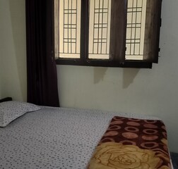 Double Bedroom with Private Bathroom