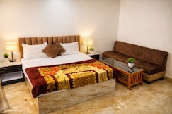 Satyam Guest House, Kirakat