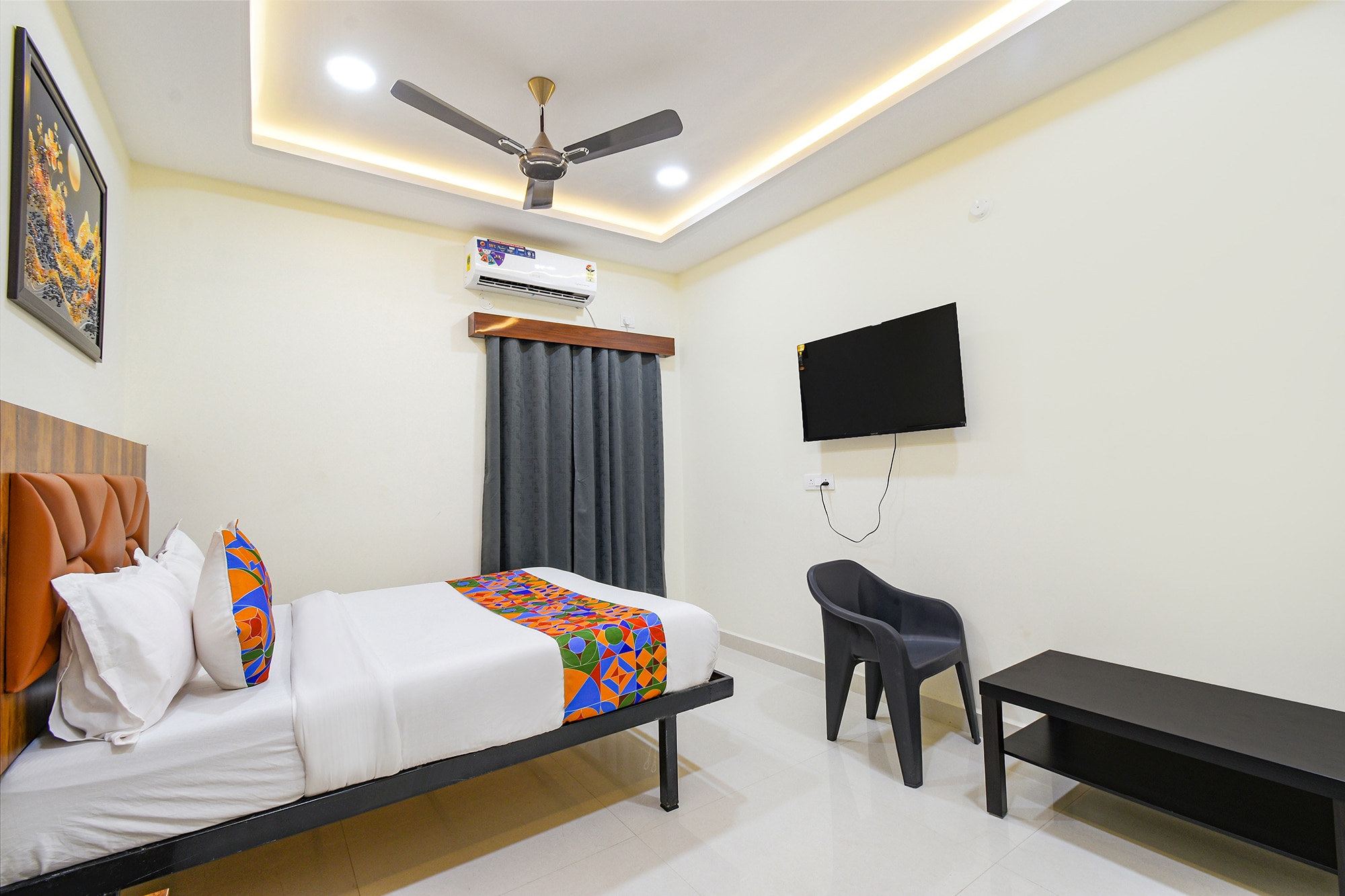 FabHotel Navya Grand- Nr Sree Suraksha Multispeciality Hospital-Pragathi Nagar, Kukatpally - Tap to explore photos