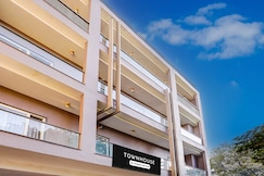 Townhouse Pitampura West Enclave, Delhi