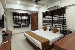 Sumukh Hotel, Jamnagar