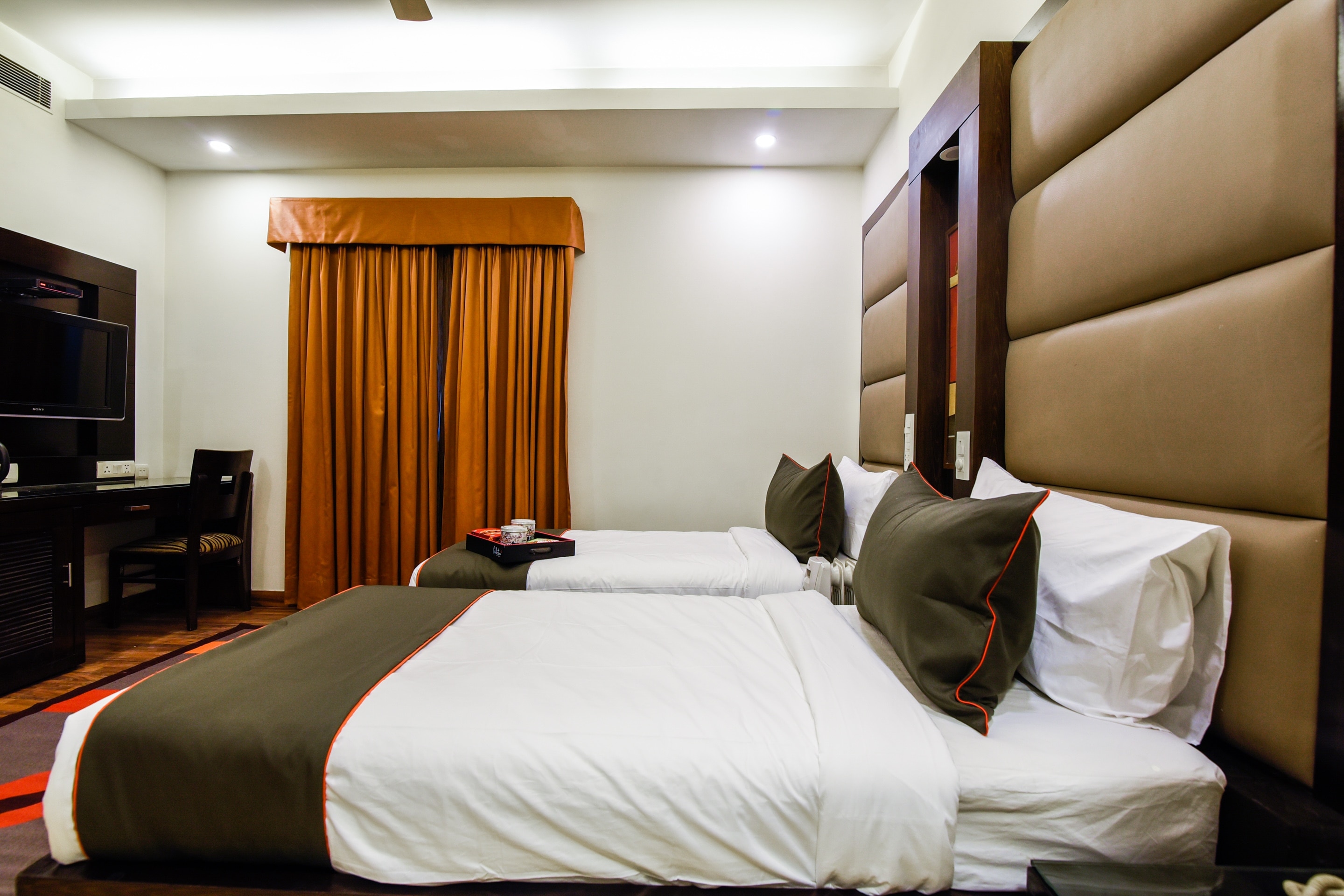 Hotel O Venkata Sai Sadan Mathrusree Nagar - Tap to explore photos