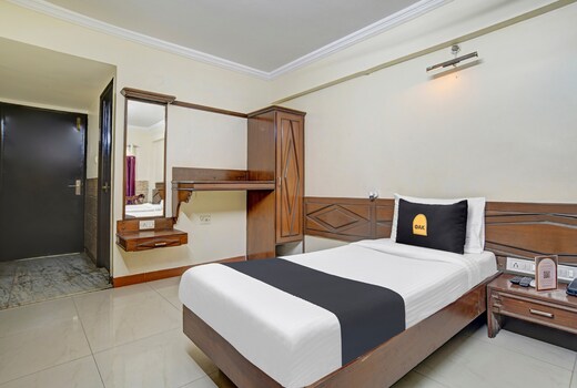 Townhouse OAK Utsav Residency