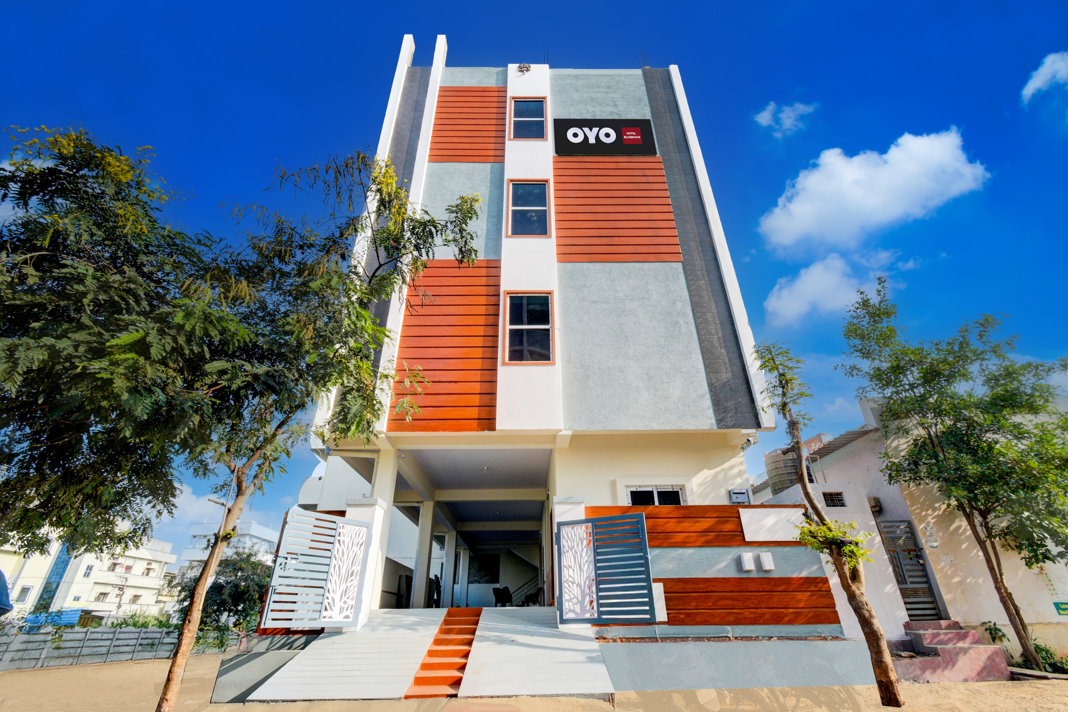 HOTEL O BLUEMOON - Tap to explore photos