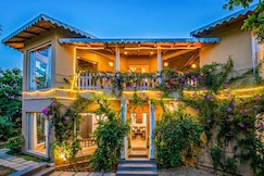 StayVista at Jolly @ Mistletoe House , Bhowali