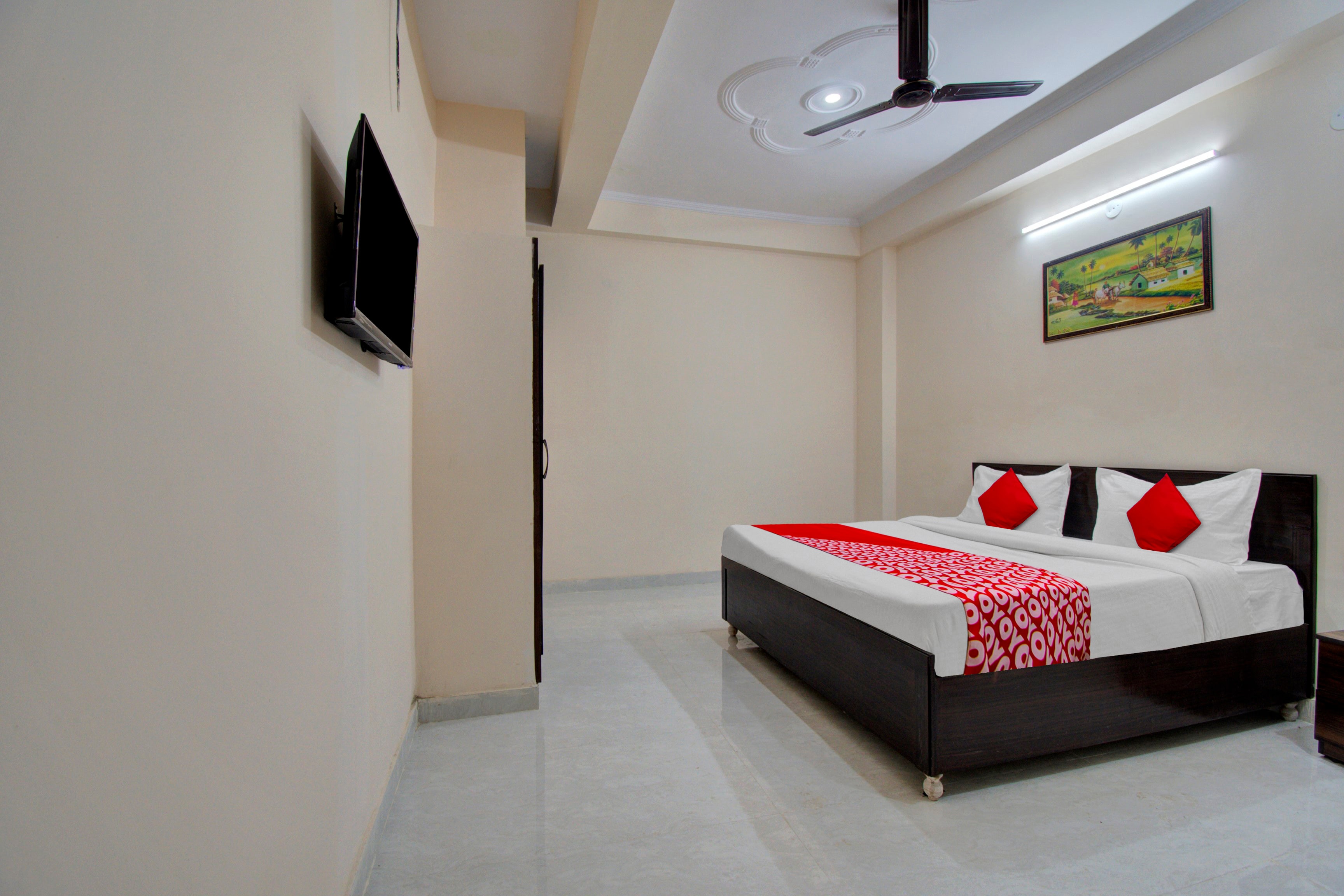 Hotel O Shree Shyam Palace - Tap to explore photos