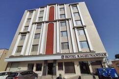 HOTEL RAGHUNANDAN, Dwarka