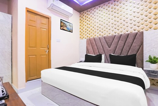 HOTEL O RATRAKSH