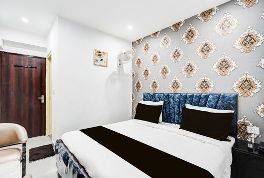 Hotel O Hotel 18