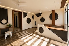 Benchmark Stays, Indore