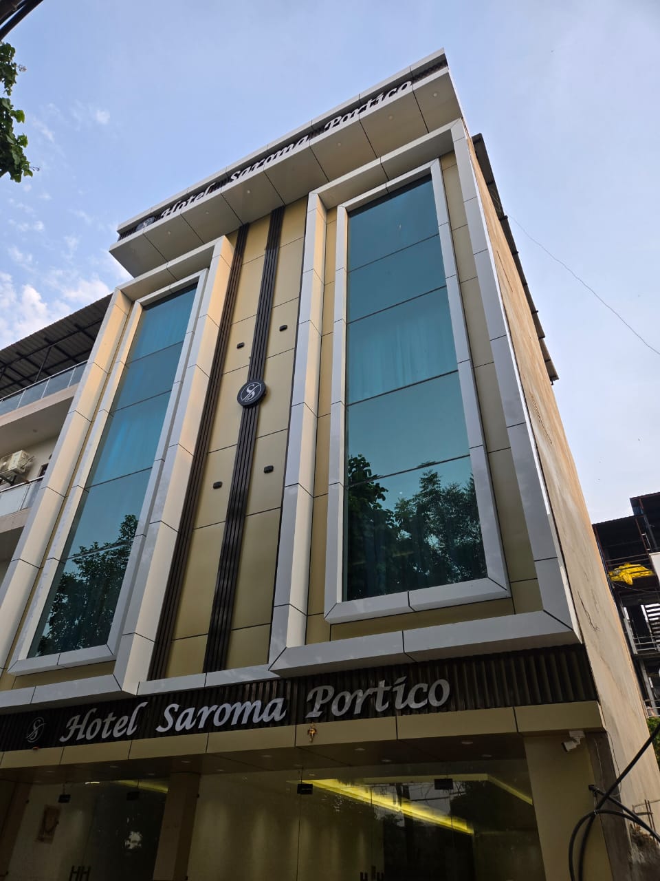 HOTEL SORAMA PORTICO - Tap to explore photos