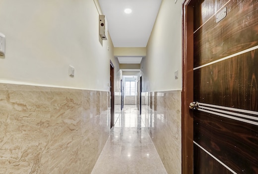 Super Hotel O Royal Suites