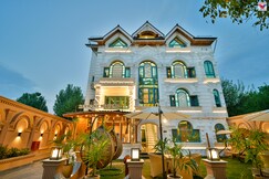 Harmony Heavens' Luxury Stay, Srinagar