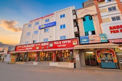 Fabhotel CK Grand - Nr Vijayawada Railway Station, Vijaywada