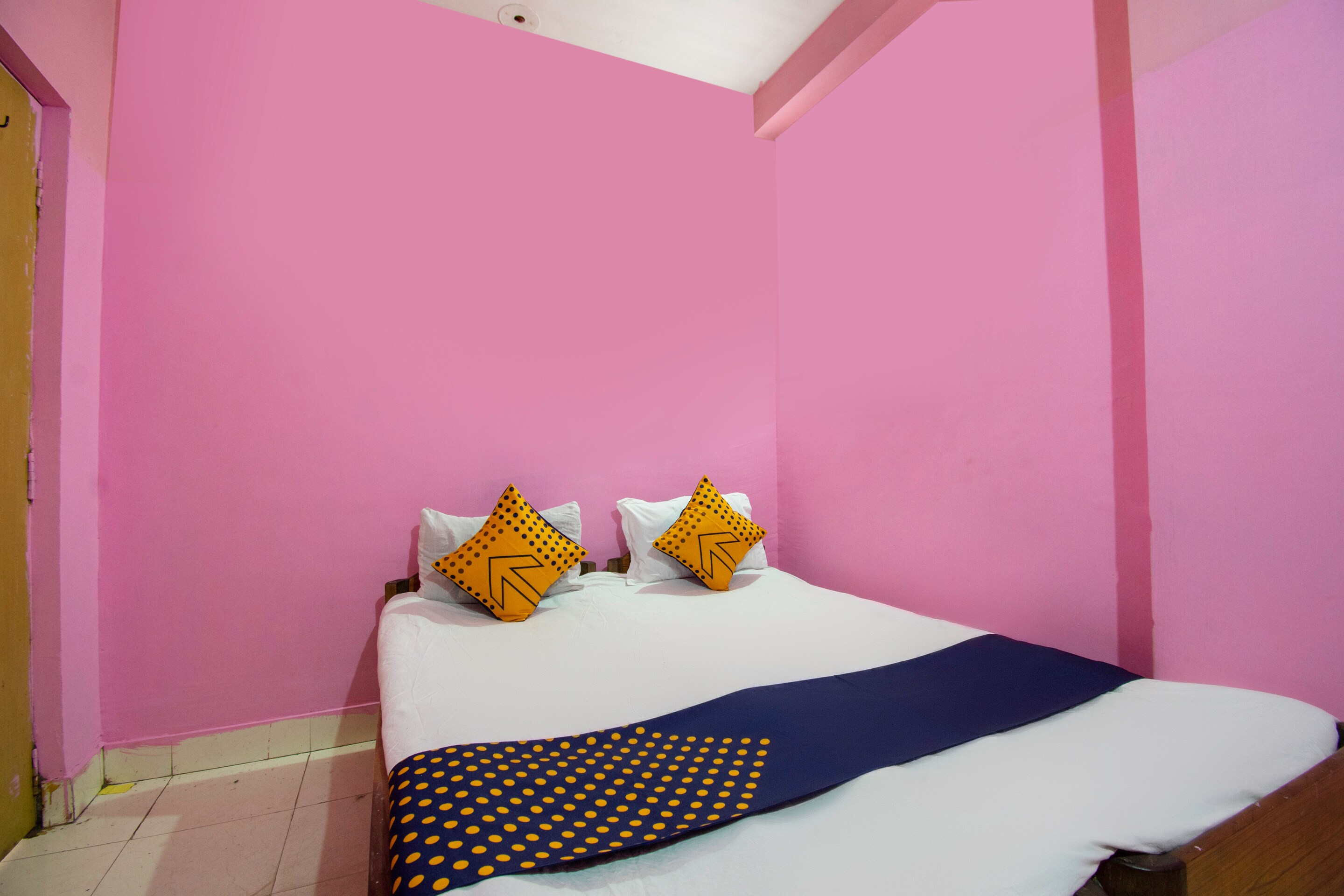 Hotel O Suvidha - Tap to explore photos