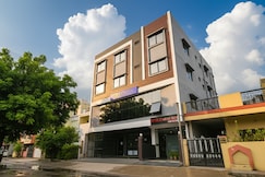 FabHotel Chirag Inn, Indore