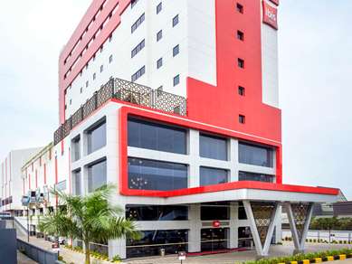 ibis Pontianak City Center - Tap to explore photos