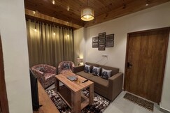CedarHeights Luxury 2BHK Forest View 20Min to mall, Shimla