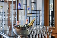 Maison Astor Paris, Curio Collection by Hilton, Paris