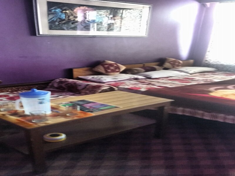Hotel Top Hill Nearby Dal Lake - Tap to explore photos