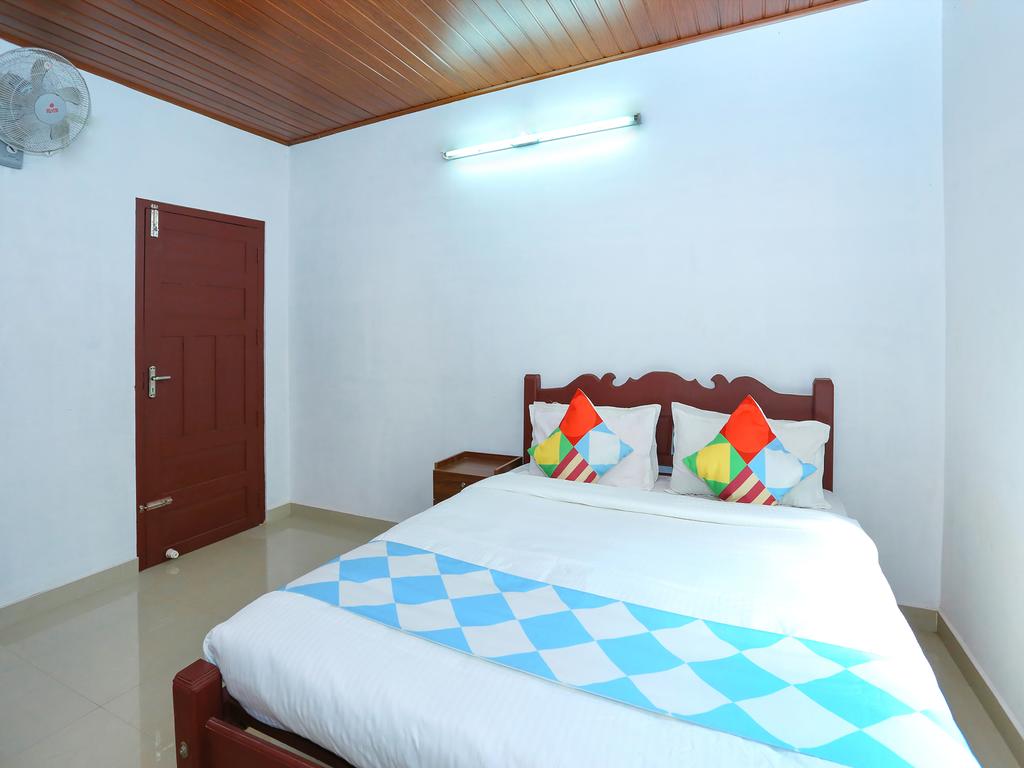 Homestay Inn - Tap to explore photos