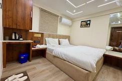 Hotel Anantshree near Mahakaleshwar Temple Ujjain, Ujjain