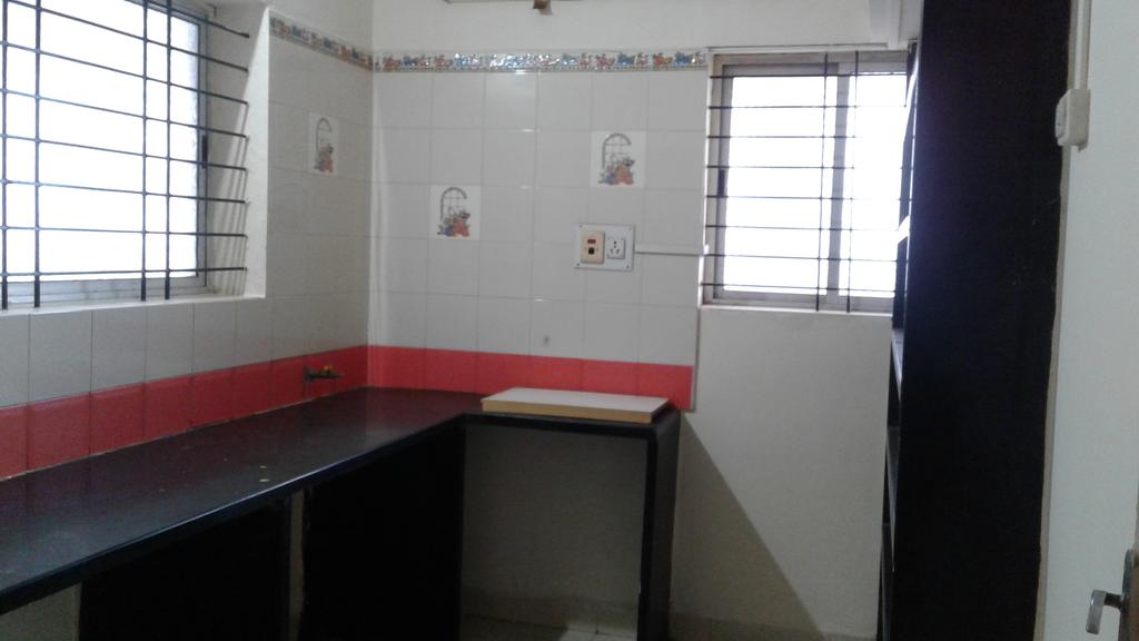 Moms Serviced Apartment - Hubli - Tap to explore photos