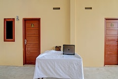 OYO 91835 Djasur Kost, Pekanbaru