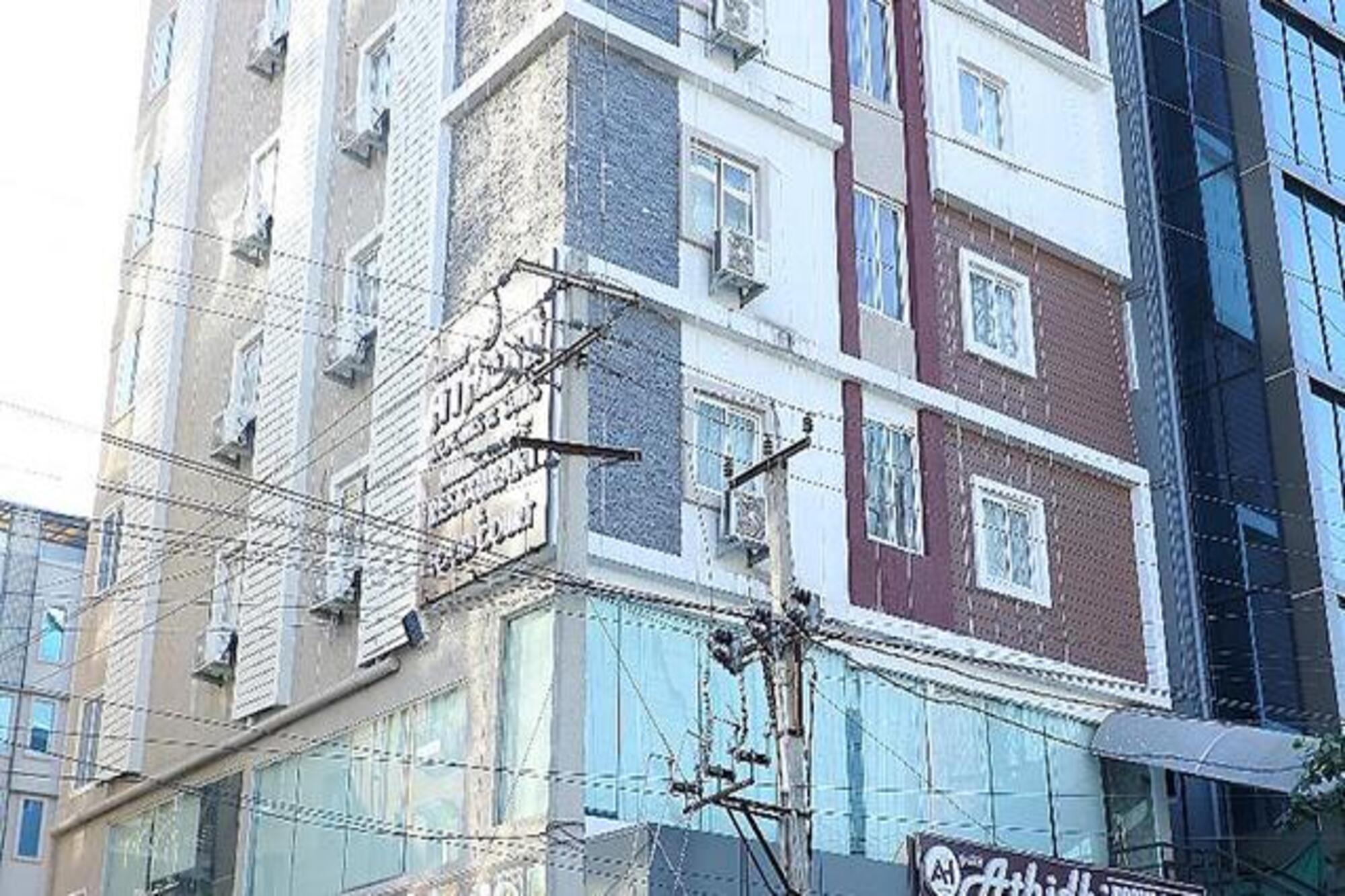FabHotel Athidhi - Nr. US Consulate, Financial District, Nanakramguda - Tap to explore photos